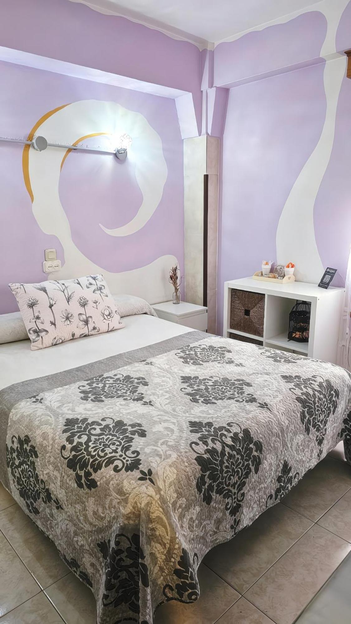 Hostal La Rosa Caces Buitenkant foto