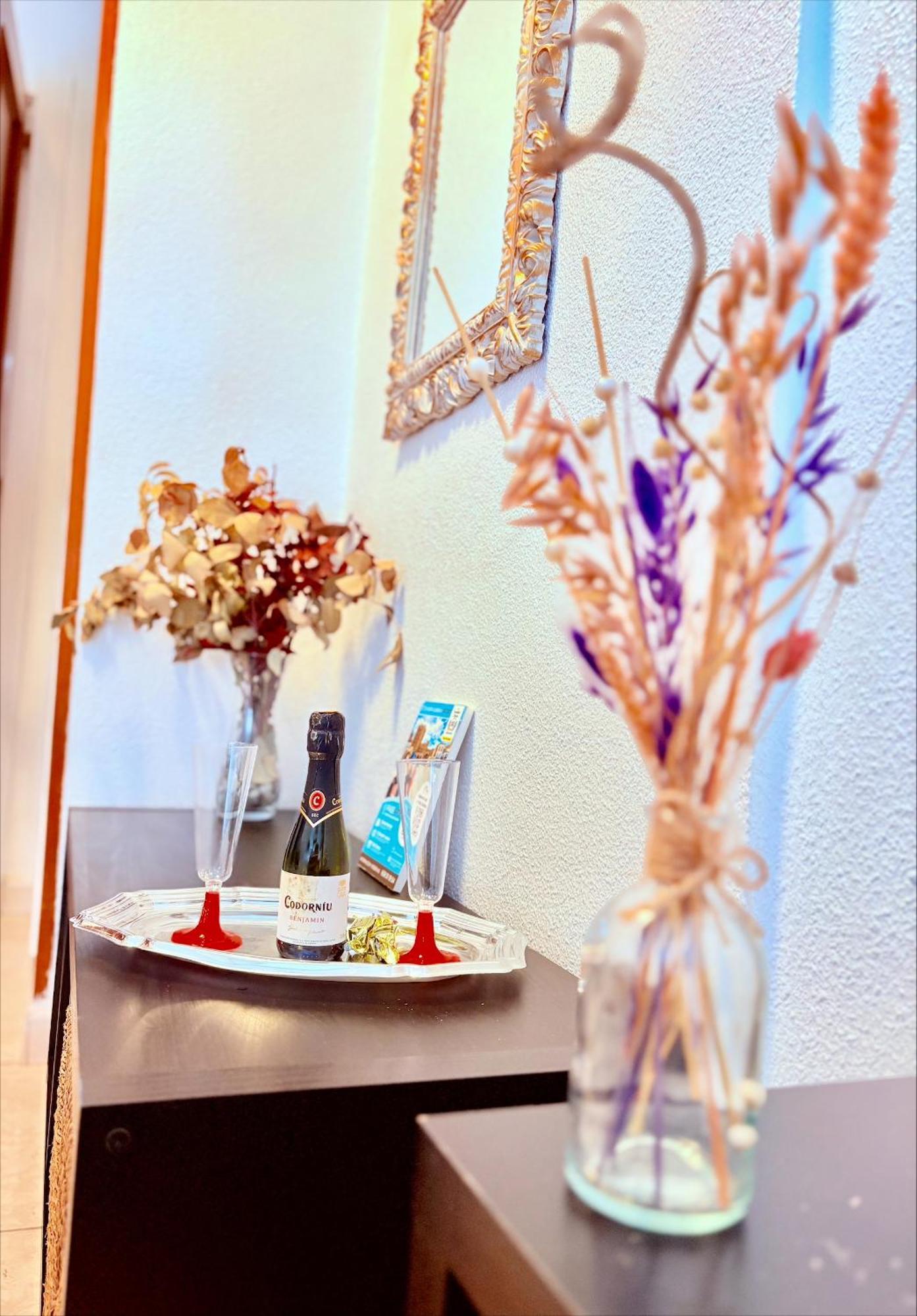 Hostal La Rosa Caces Buitenkant foto