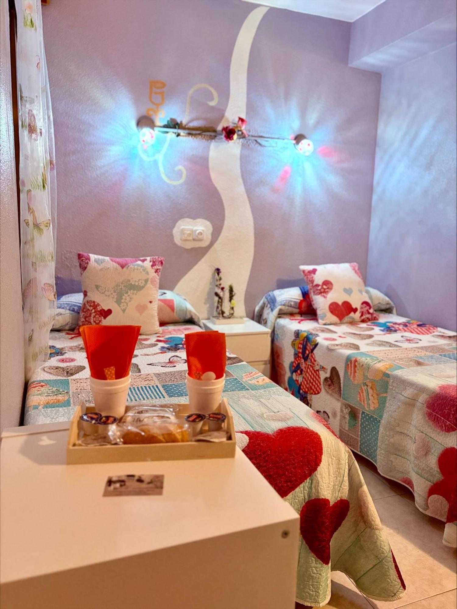 Hostal La Rosa Caces Buitenkant foto